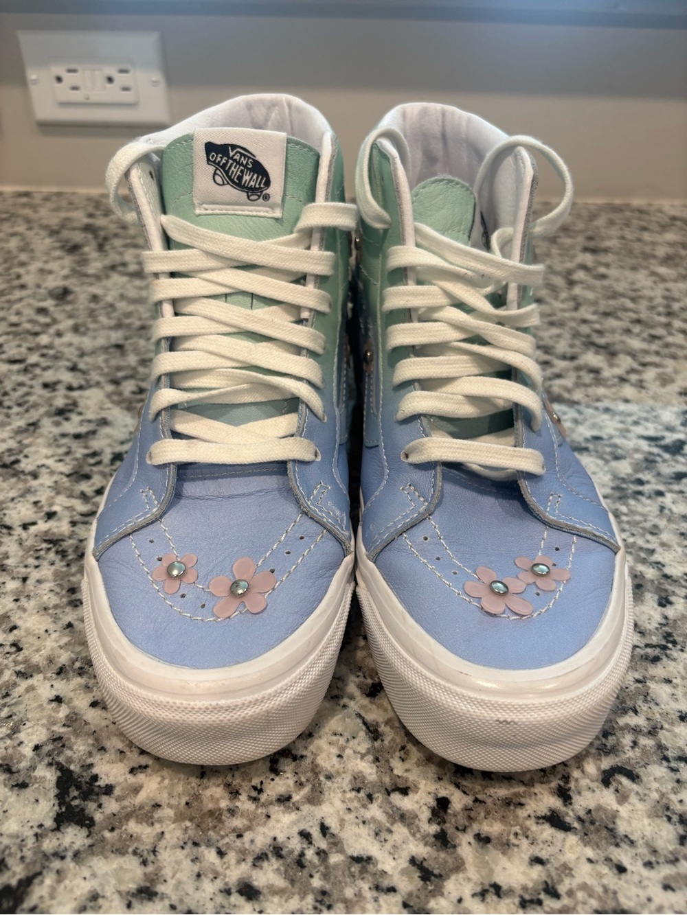 Vans SpongeBob High-Top Floral Sneakers in Light Blue & Mint M 6.0 W 7.5